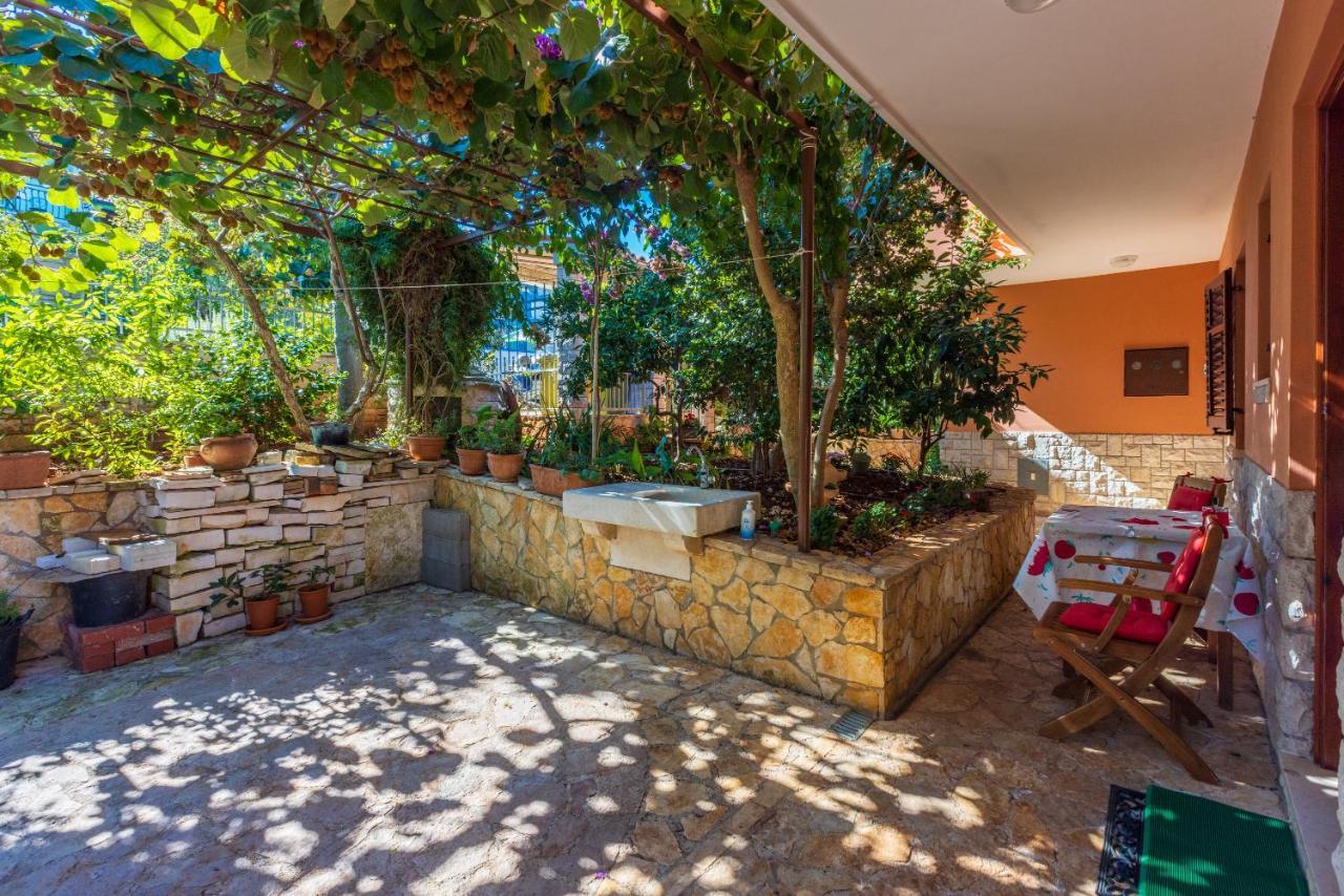 Apartments Villa Mavero Banjole Extérieur photo
