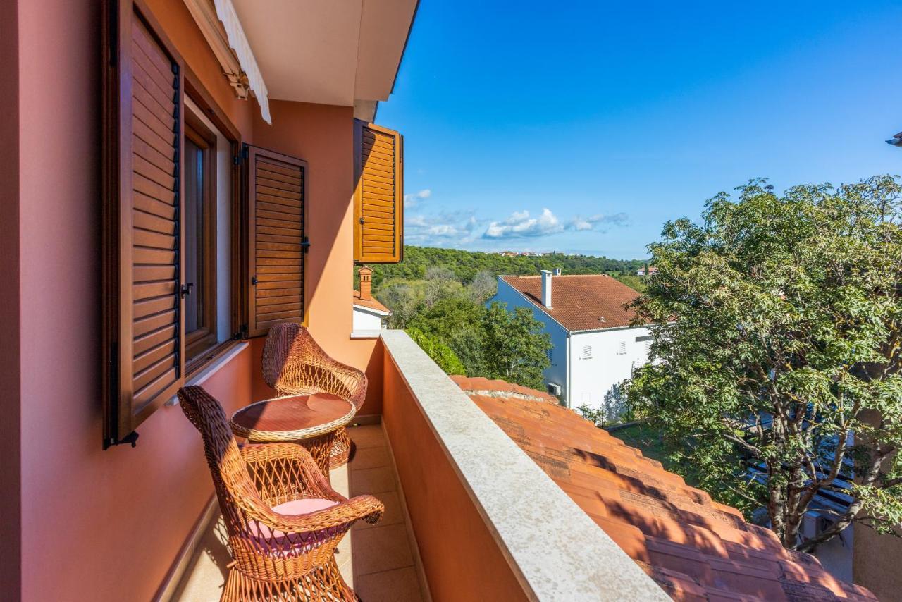 Apartments Villa Mavero Banjole Extérieur photo