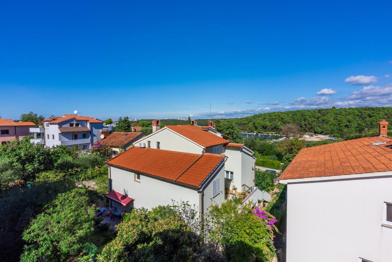 Apartments Villa Mavero Banjole Extérieur photo