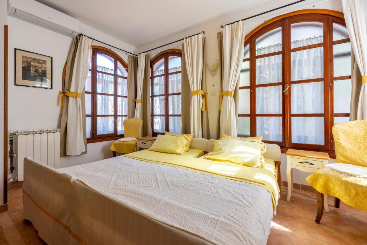 Apartments Villa Mavero Banjole Extérieur photo