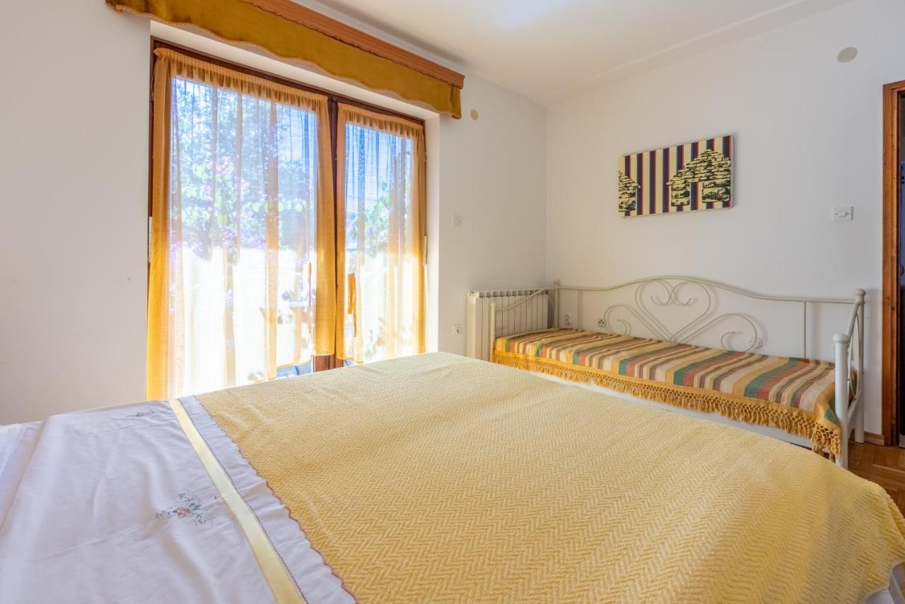 Apartments Villa Mavero Banjole Extérieur photo