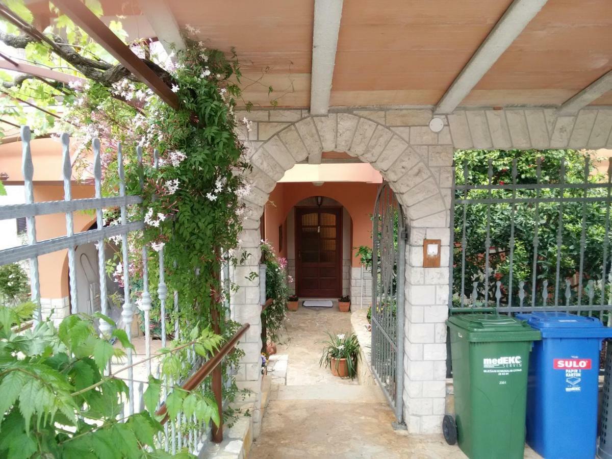 Apartments Villa Mavero Banjole Extérieur photo